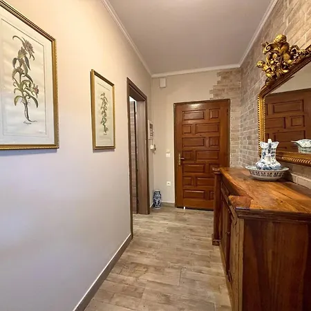 Dion And Eva's Oldtown